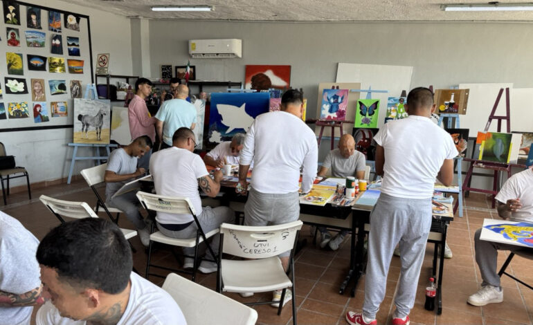 Arte los libera: Grupo de 20 personas privadas de la libertad expondrán en la Feria de Arte Internacional «Constelación 2025»