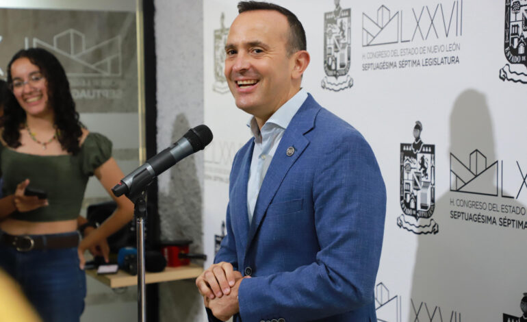 Para el transporte escolar obligatorio, el estado debe poner recursos: Carlos De la Fuente