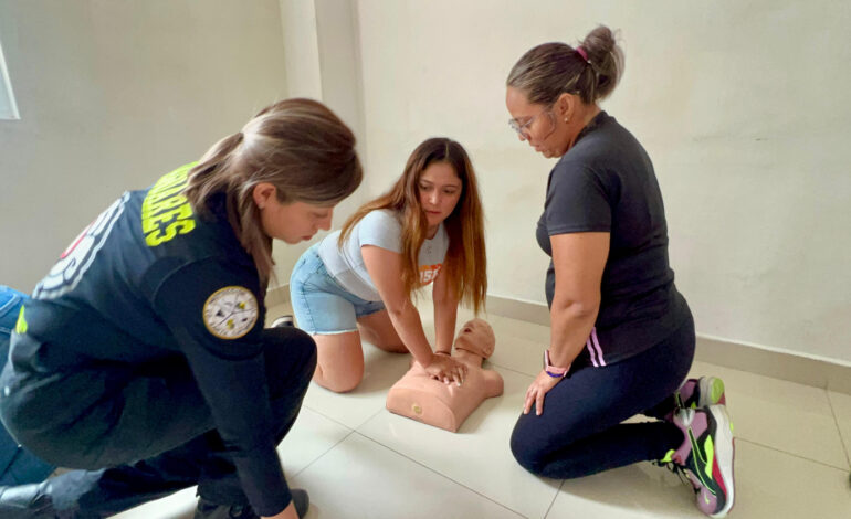 Imparte Santa Catarina curso de primeros auxilios a senderistas