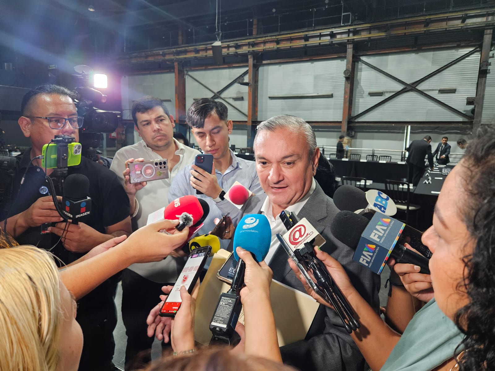 Apoya Guadalupe a familias con entrega de 85 mil paquetes escolares