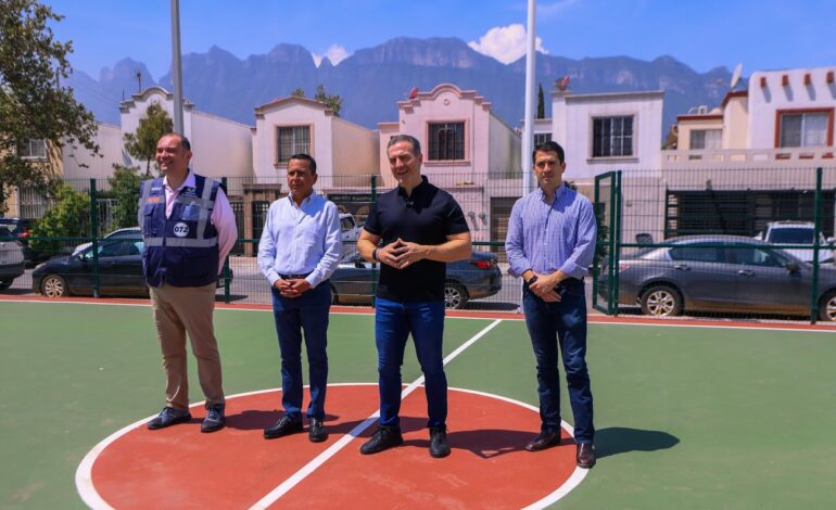 Entrega alcalde rehabilitación del parque en Cumbres San Agustín