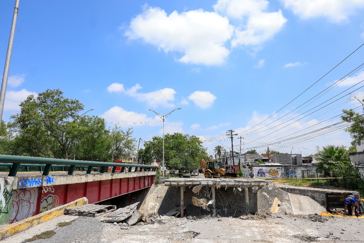 Reconstruye Guadalupe puente vehicular en Balcones de San Miguel