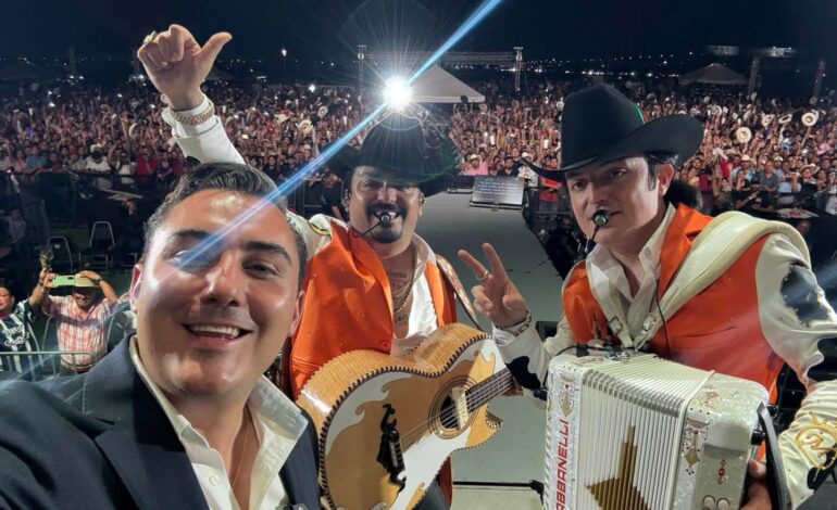 Asisten más de 12 mil personas al “Pal Viejón de Oro Fest” organizado por García