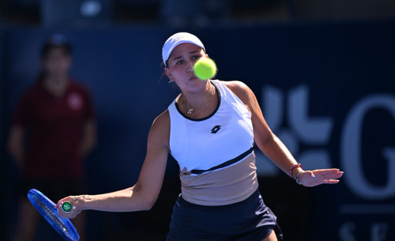 Rakhimova deja fuera a Bouzas en gran juego de breaks