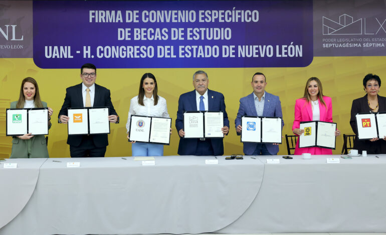 Renueva Lorena de la Garza acuerdo de becas con la UANL