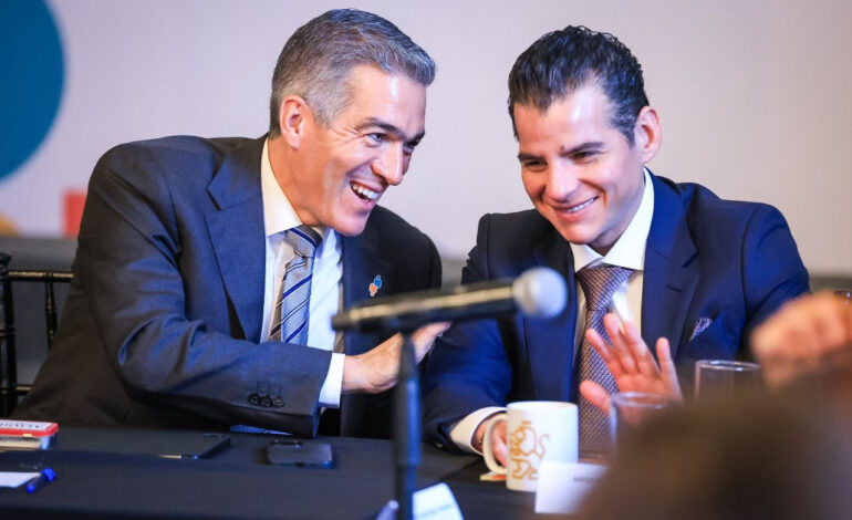 Miguel Flores da bienvenida a nuevo presidente de Consejo Nuevo León