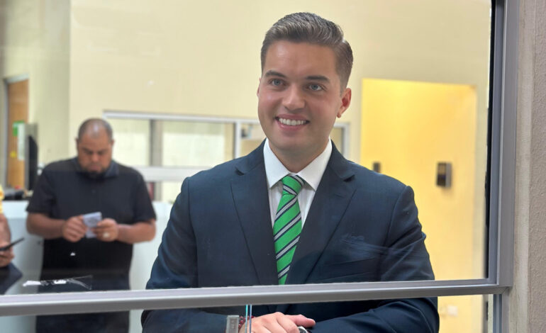 Chuy Elizondo exhorta a garantizar tarifas preferentes para estudiantes en transporte urbano