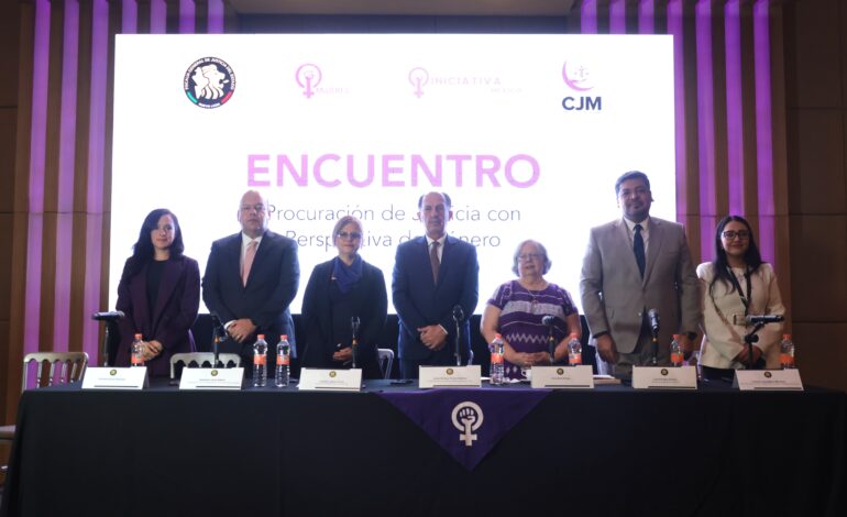 Se reúnen colectivos feministas y Fiscalía estatal para avanzar hacia una procuración de justicia con perspectiva de género