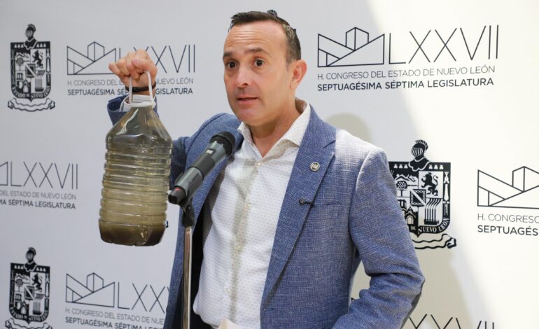 Denuncia Carlos de la Fuente que planta tratadora vierte agua contaminada al Pesquería