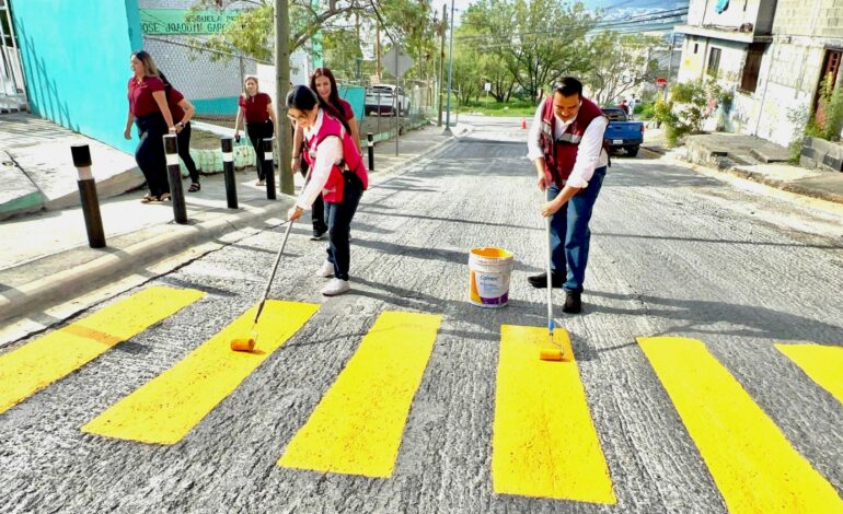 Refuerza Nava señalética vial ante regreso a clases