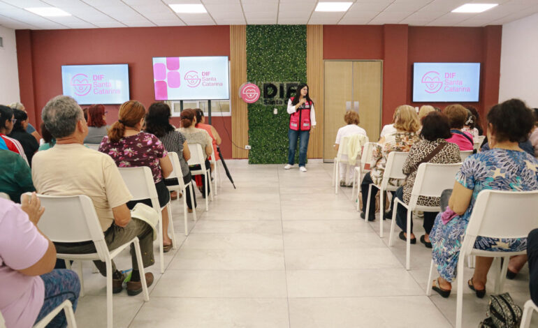 Anuncia el DIF de Santa Catarina apoyos para la Mujer