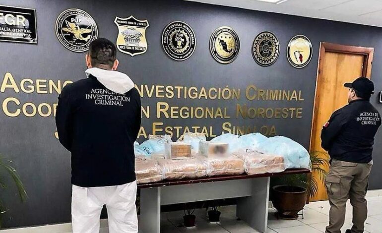 Investigan a 9 funcionarios de la FGR por desaparecer 900 kilos de cocaína