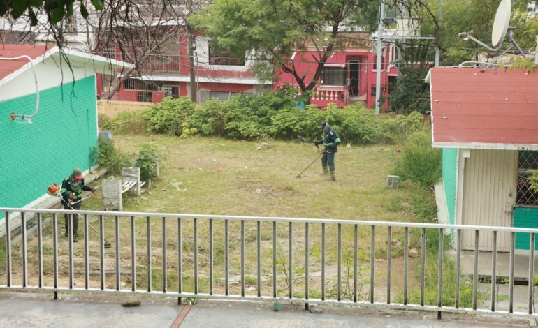 Monterrey inicia operativo especial de limpieza en escuelas