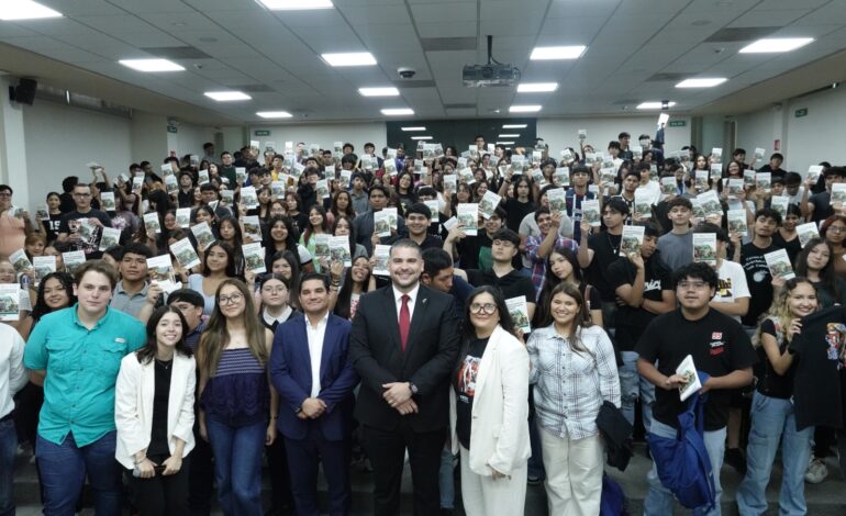 Da FACDyC la bienvenida a sus estudiantes al semestre Agosto–Diciembre 2025