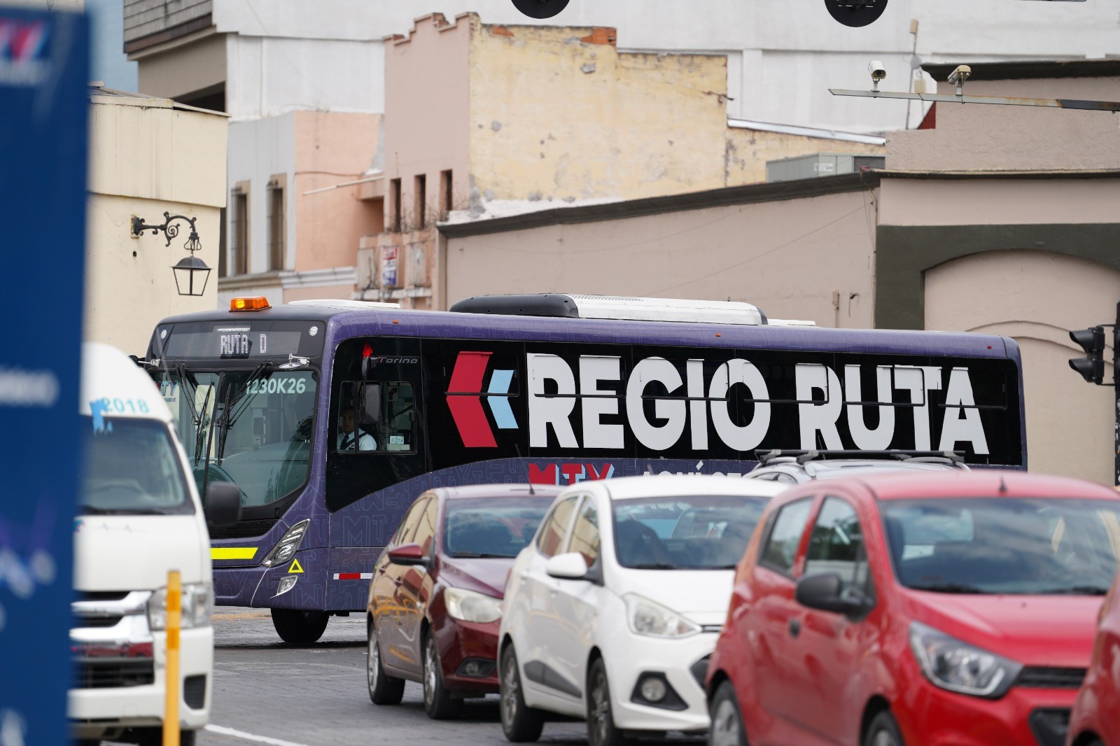 Apoyarán con transporte Monterrey y San Nicolás a usuarios del Metro