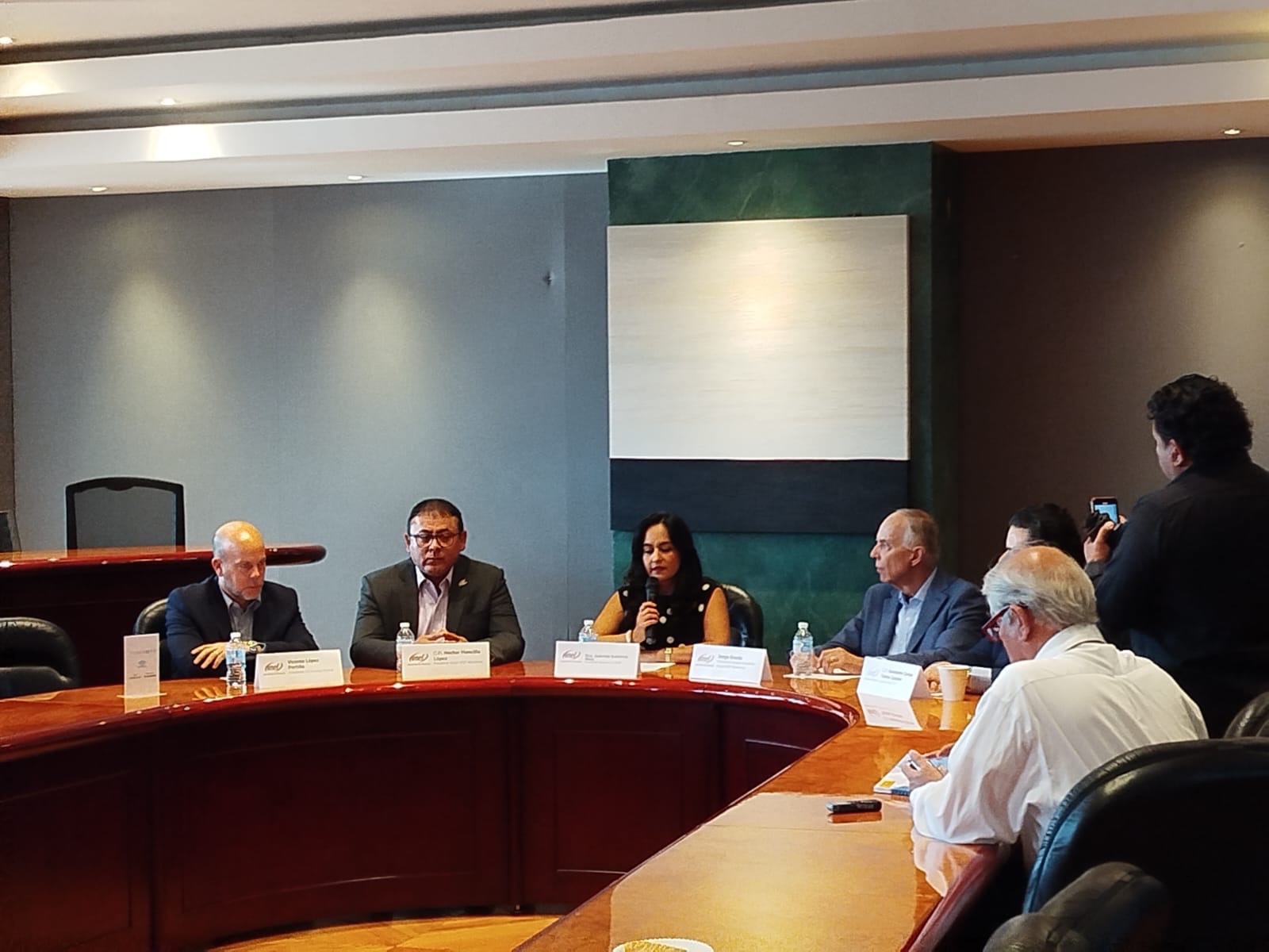 El IMEF llama a crear las condiciones para impulsar la inversión