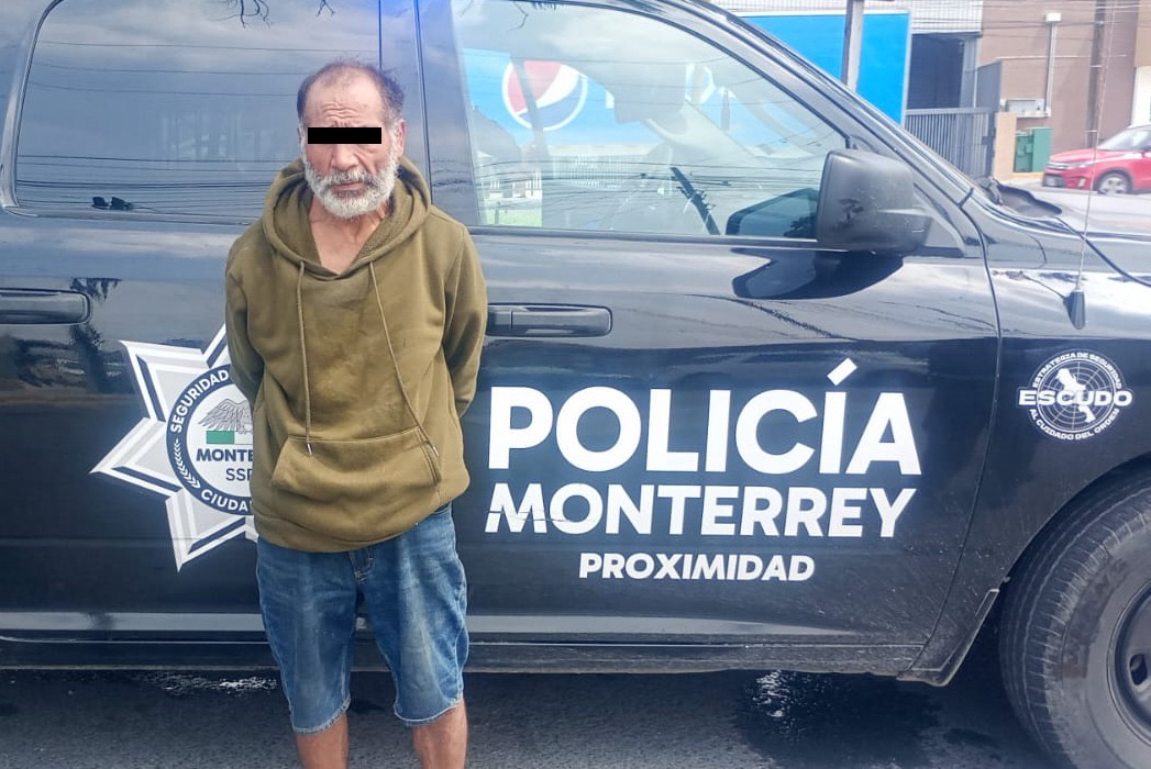 La cámara lo inmortalizó cuando entró a una vivienda a robar