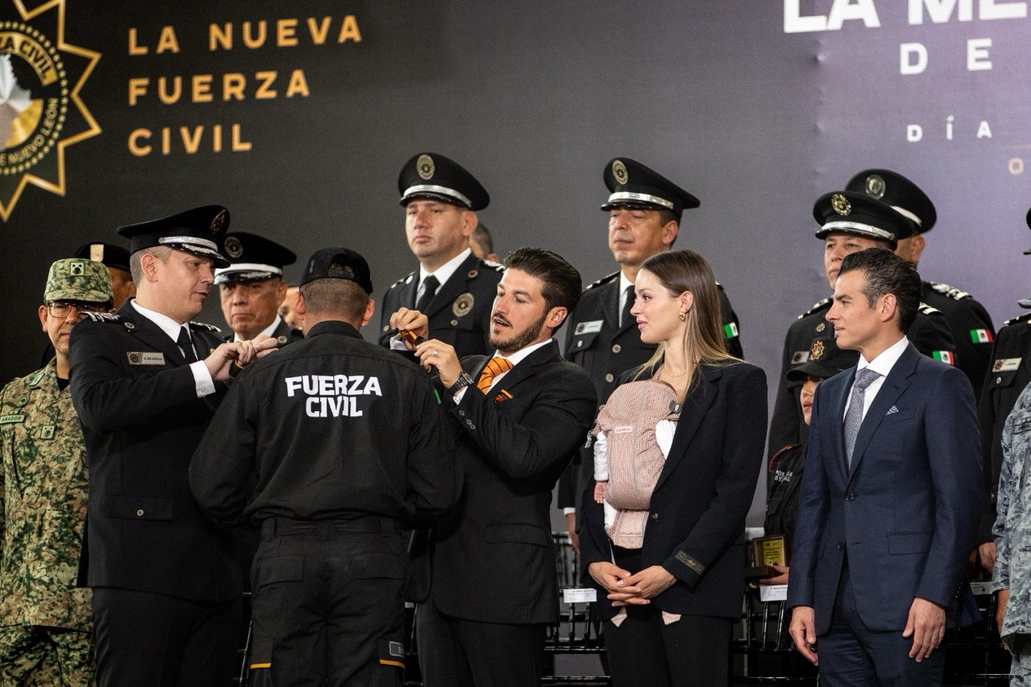 Miguel Flores destaca la valentía de Fuerza Civil en el Día del Policía