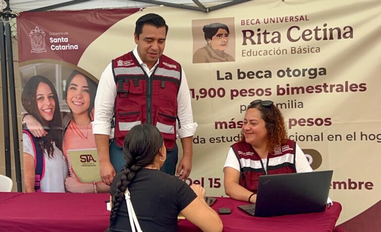 Impulsa Nava beca bienestar para estudiantes