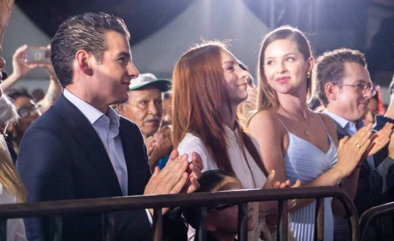 “Continuaremos trabajando en coordinación para que a Nuevo León le siga yendo mucho mejor”: Miguel Flores