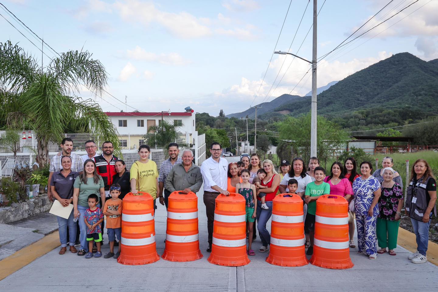 Se mejora movilidad en sector de El Álamo, en Santiago: David de la Peña