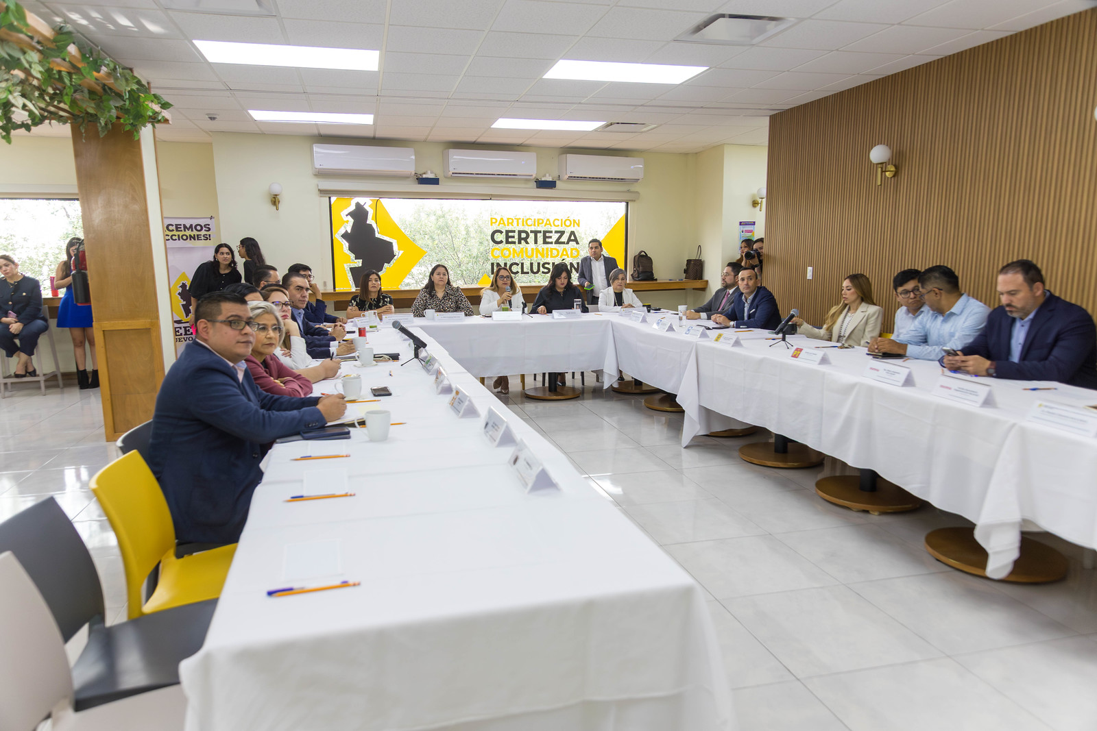 IEEPCNL se reúne con Coordinaciones Legislativas