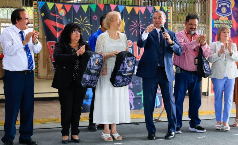 Reitera alcalde Héctor García compromiso con la educación de niños y jóvenes