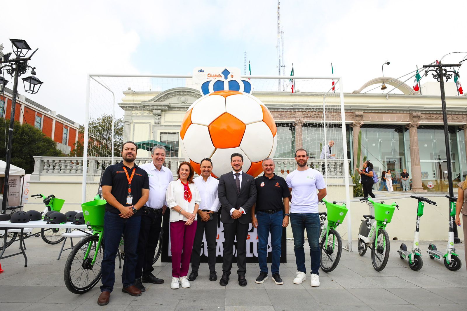 Inician operaciones de nuevo sistema de movilidad LIME en Guadalupe