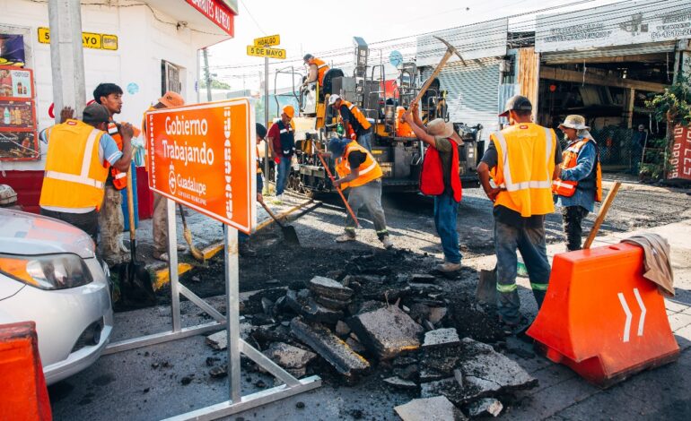 Anuncia Guadalupe segunda etapa de bacheo en la colonia Paraíso