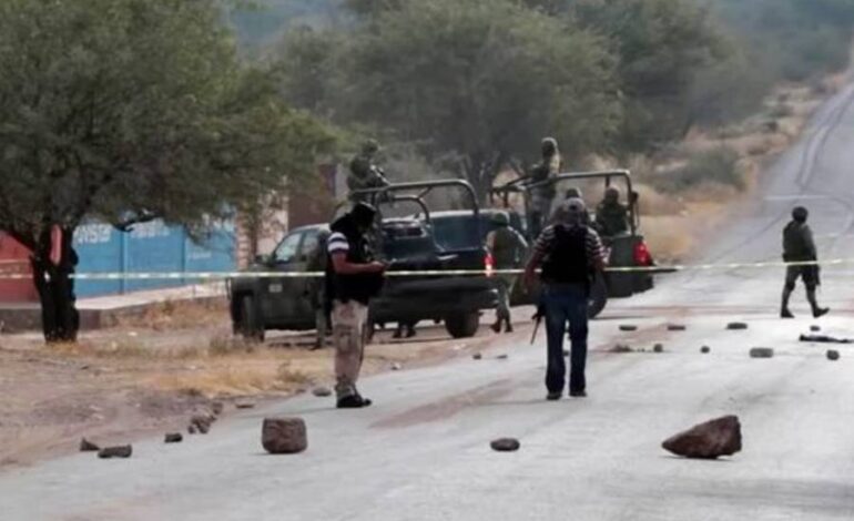 Abandonan restos de cinco cuerpos en tramo de Zacatecas-Jalisco