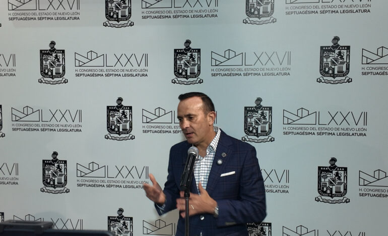 En Nuevo León, «la caca está por todos lado», afirma Carlos de la Fuente