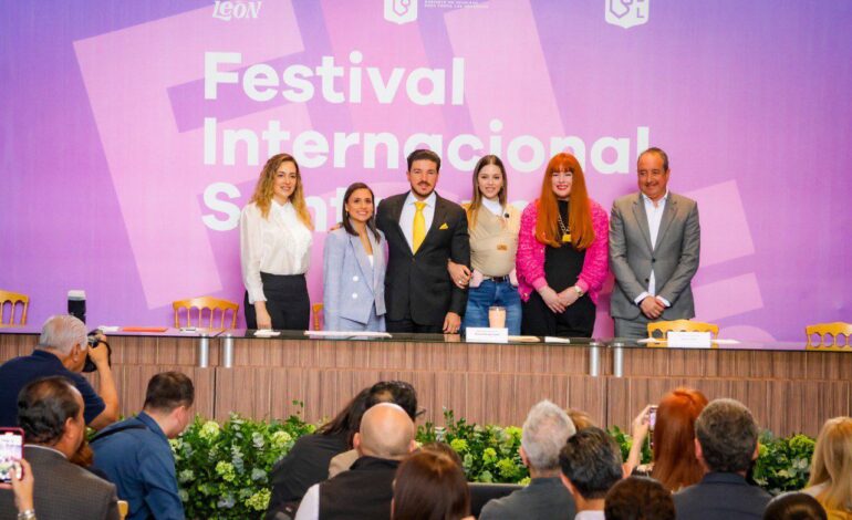 Invita Gobernador a disfrutar de la XVIII edición del Festival Internacional Santa Lucía 2025
