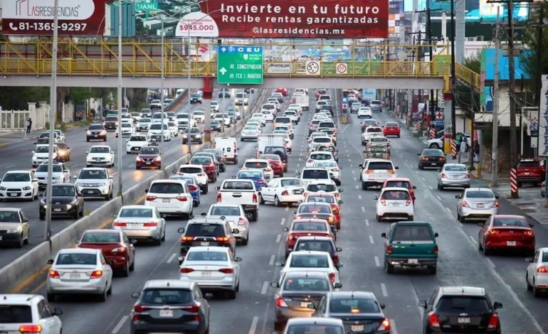 Urge Congreso de NL a Gobierno plan de remediación vial ante caos diario