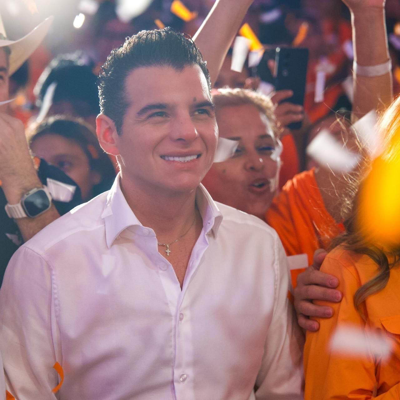 Miguel Flores lleva brigada de testamentos gratuitos a Juárez dentro del programa “Ayudamos”