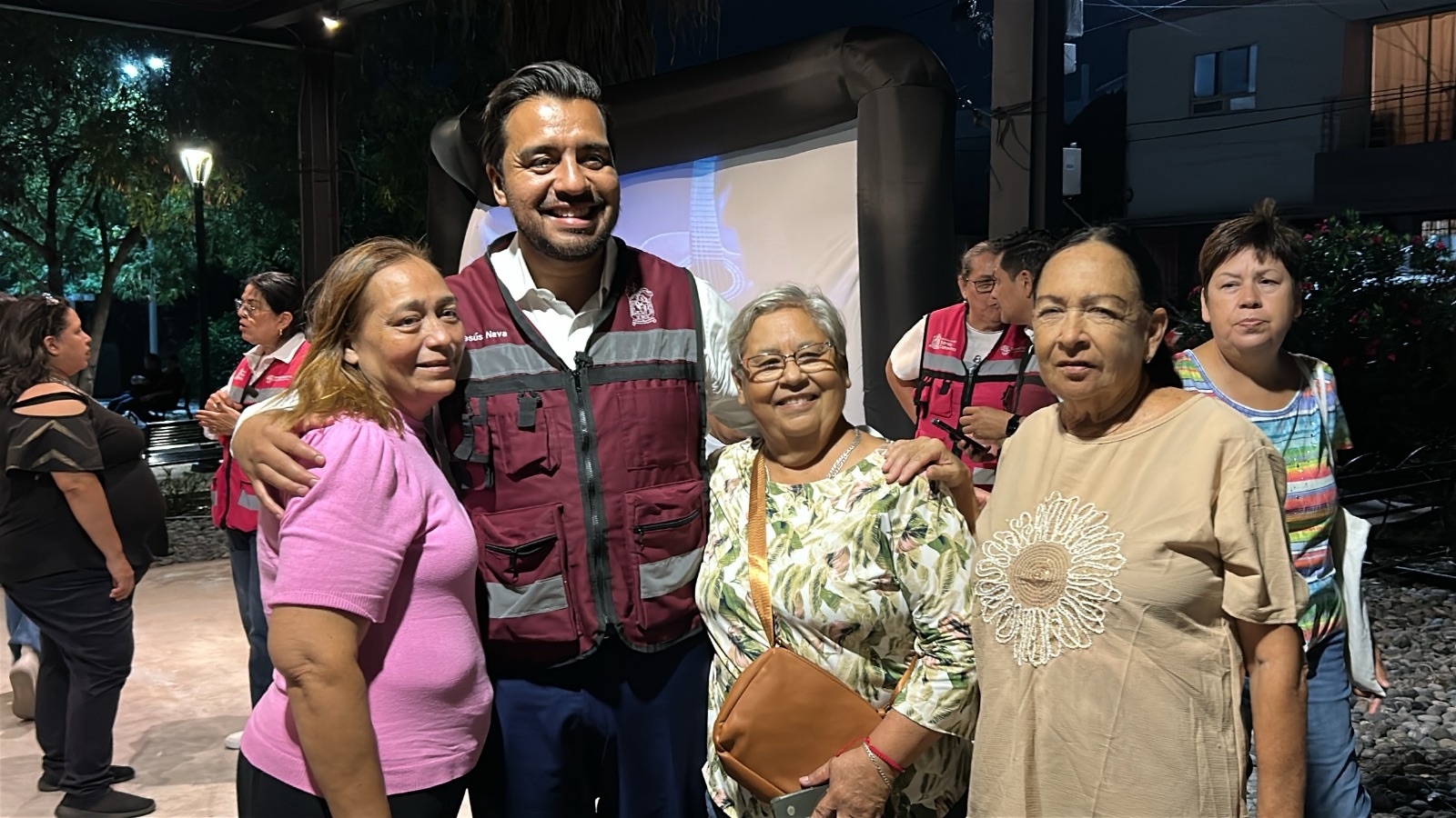 Entrega Nava más parques “Al 100”