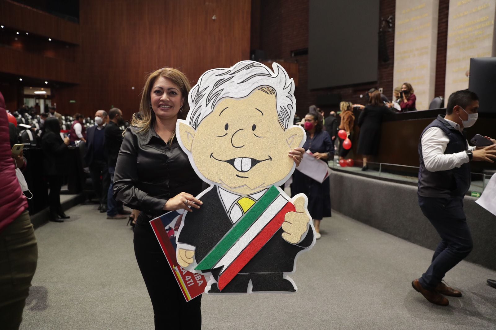 ¡Ya la perdimos! Propone Día Nacional del Bienestar… en cumpleaños de AMLO