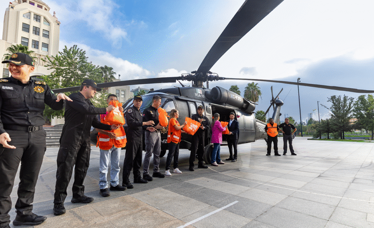 Envía NL segunda ayuda para Veracruz a través de Black Hawk