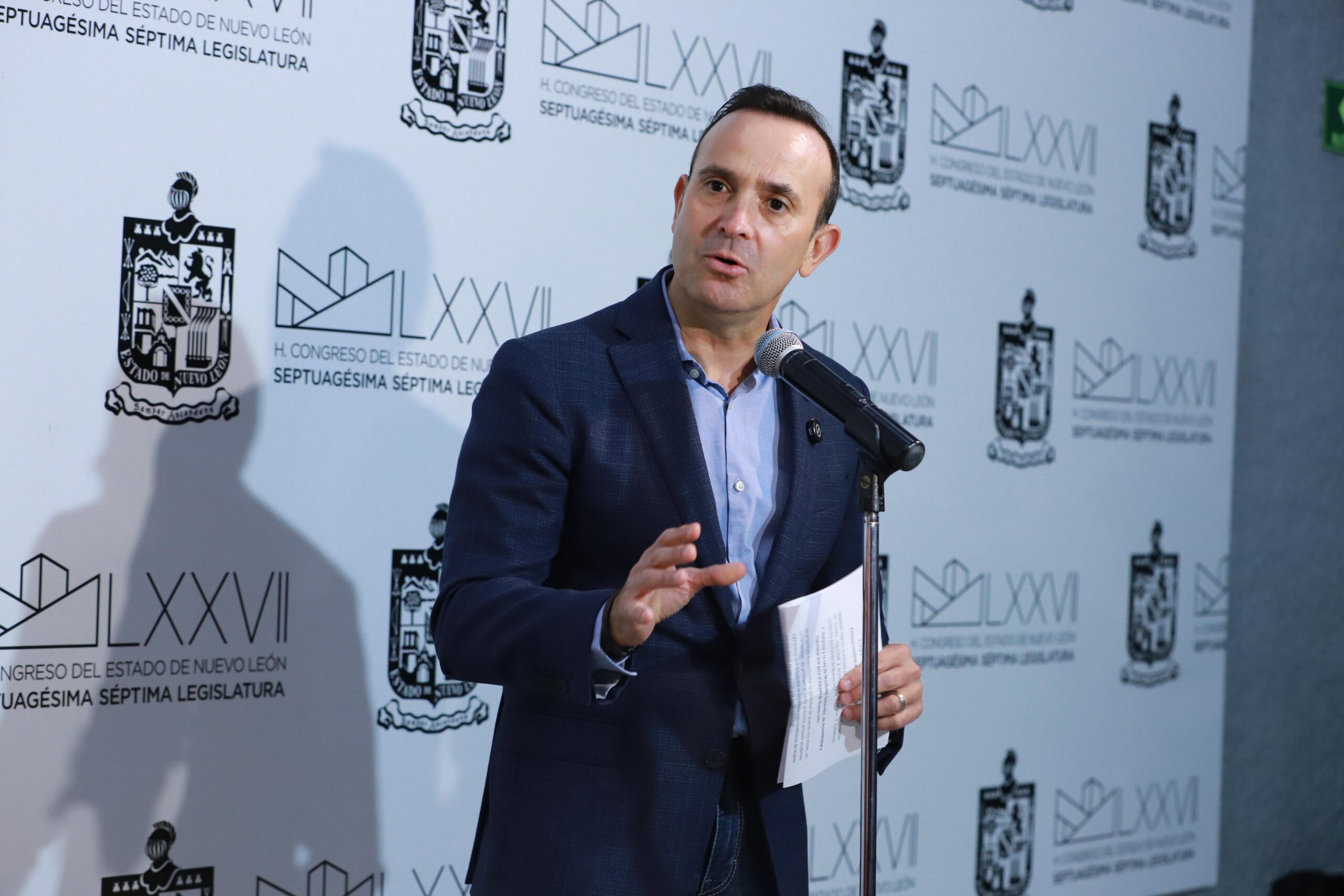 Propone Carlos de la Fuente permiso turístico para vehículos foráneos