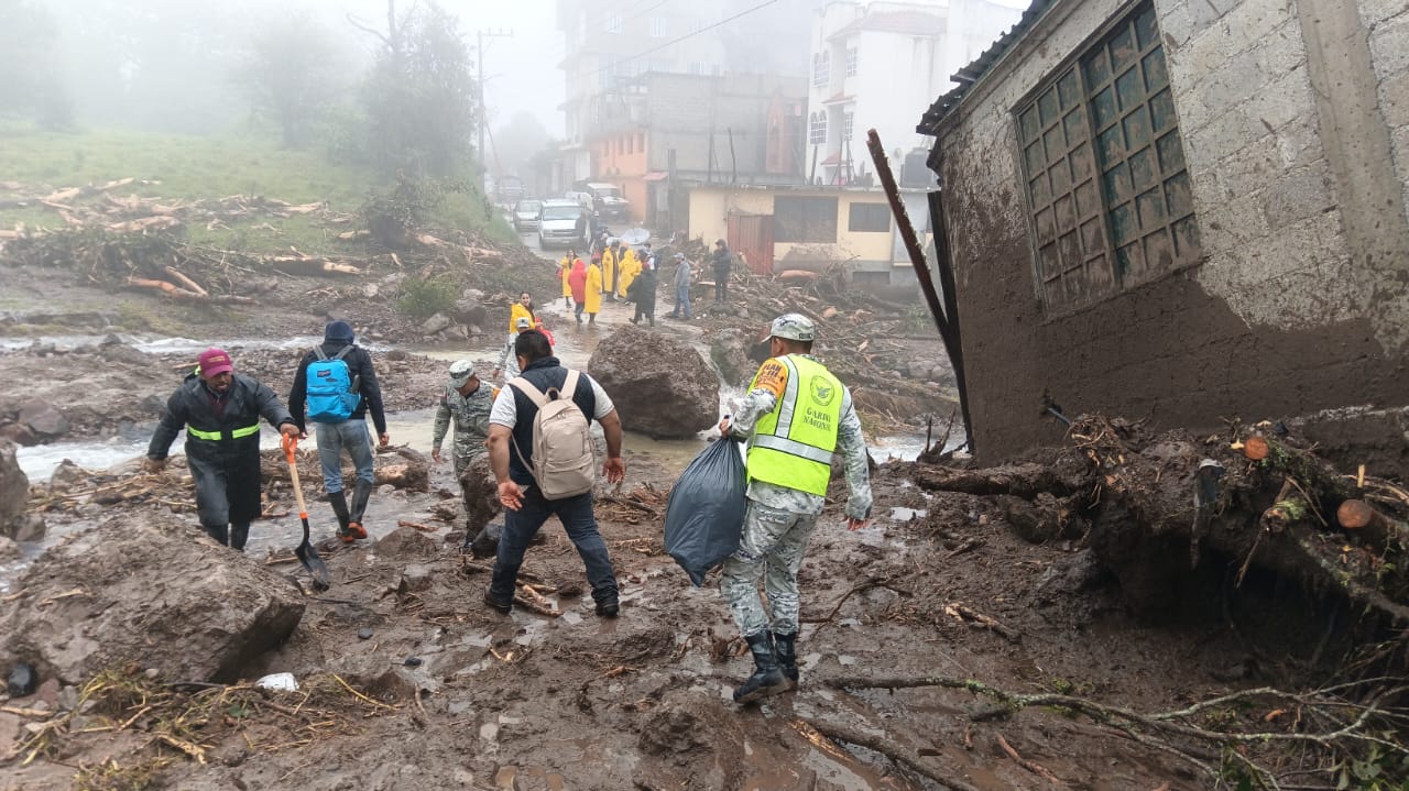 Oficialmente muertes por inundaciones suman 79 y 19 personas desaparecidas
