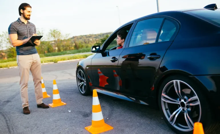 Propone Congreso curso de manejo para solicitantes de licencias mayores de 18 años