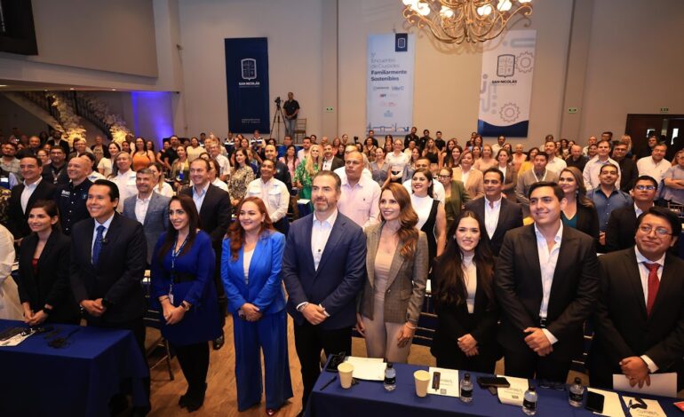 Comparte Monterrey su modelo de bienestar familiar en encuentro nacional