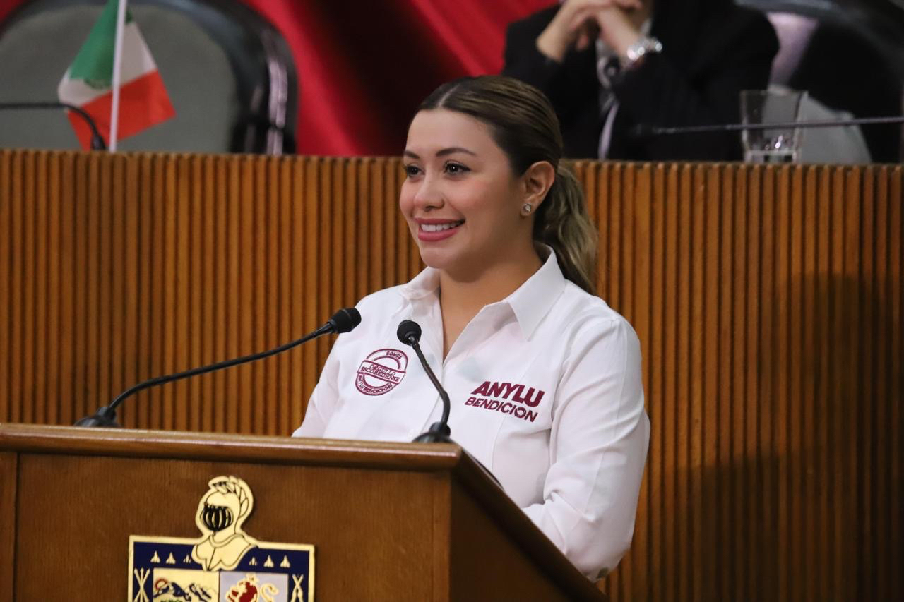 Anylú Bendición solicita recursos para construir un Hospital Universitario en Escobedo