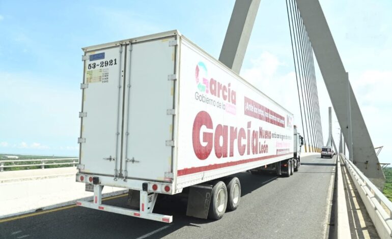 Llegan las 65 toneladas de ayuda de García a damnificados de Álamo, Veracruz.