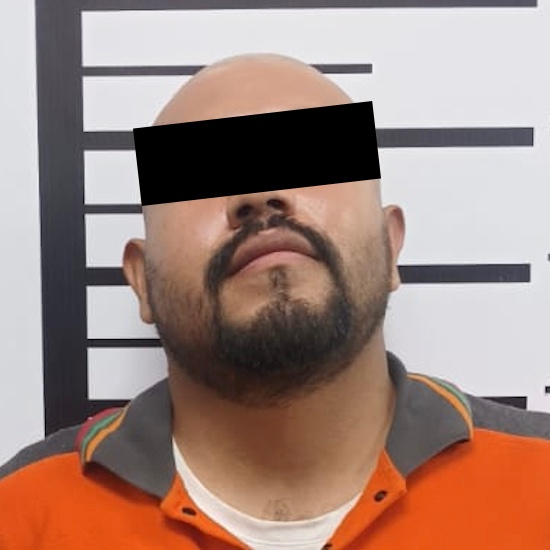 Piden gasolina a despachador, se enoja y amenaza a cliente con cuchillo