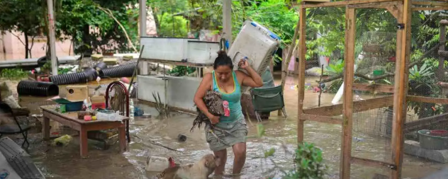 Sube a 37 muertos por lluvias en México; hay seis estados con fallas eléctricas