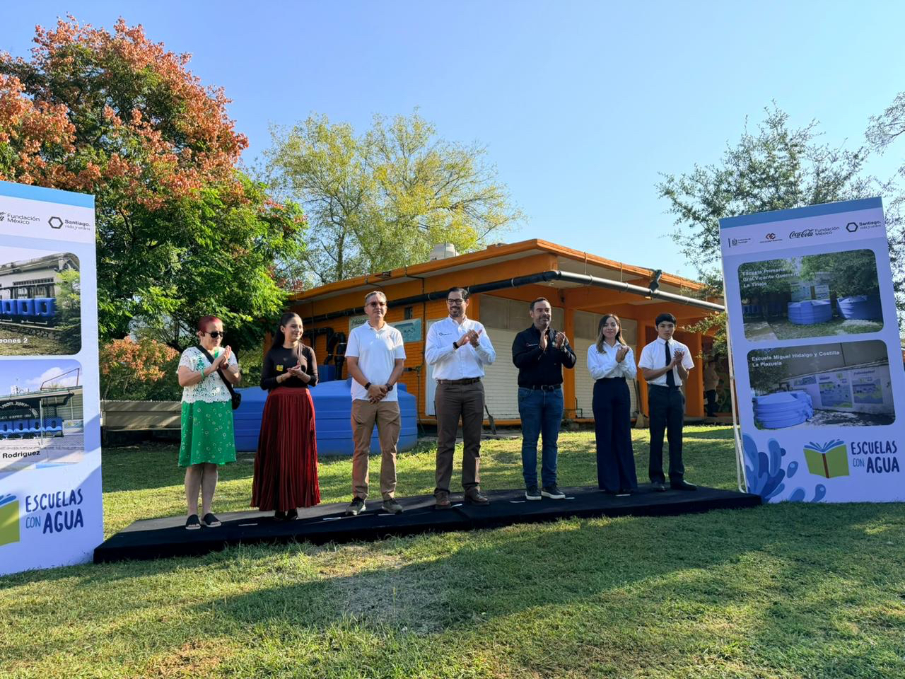 Arca Continental y el municipio de Santiago instalan sistema para aprovechar agua en escuelas