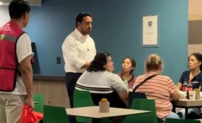 Ordena el alcalde Nava brinda alimento, ropa y hospedaje a los afectados de incendio