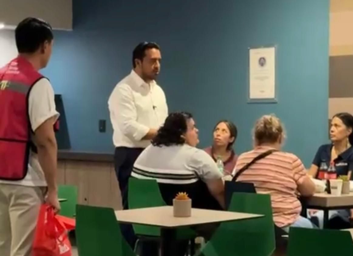 Ordena el alcalde Nava brinda alimento, ropa y hospedaje a los afectados de incendio