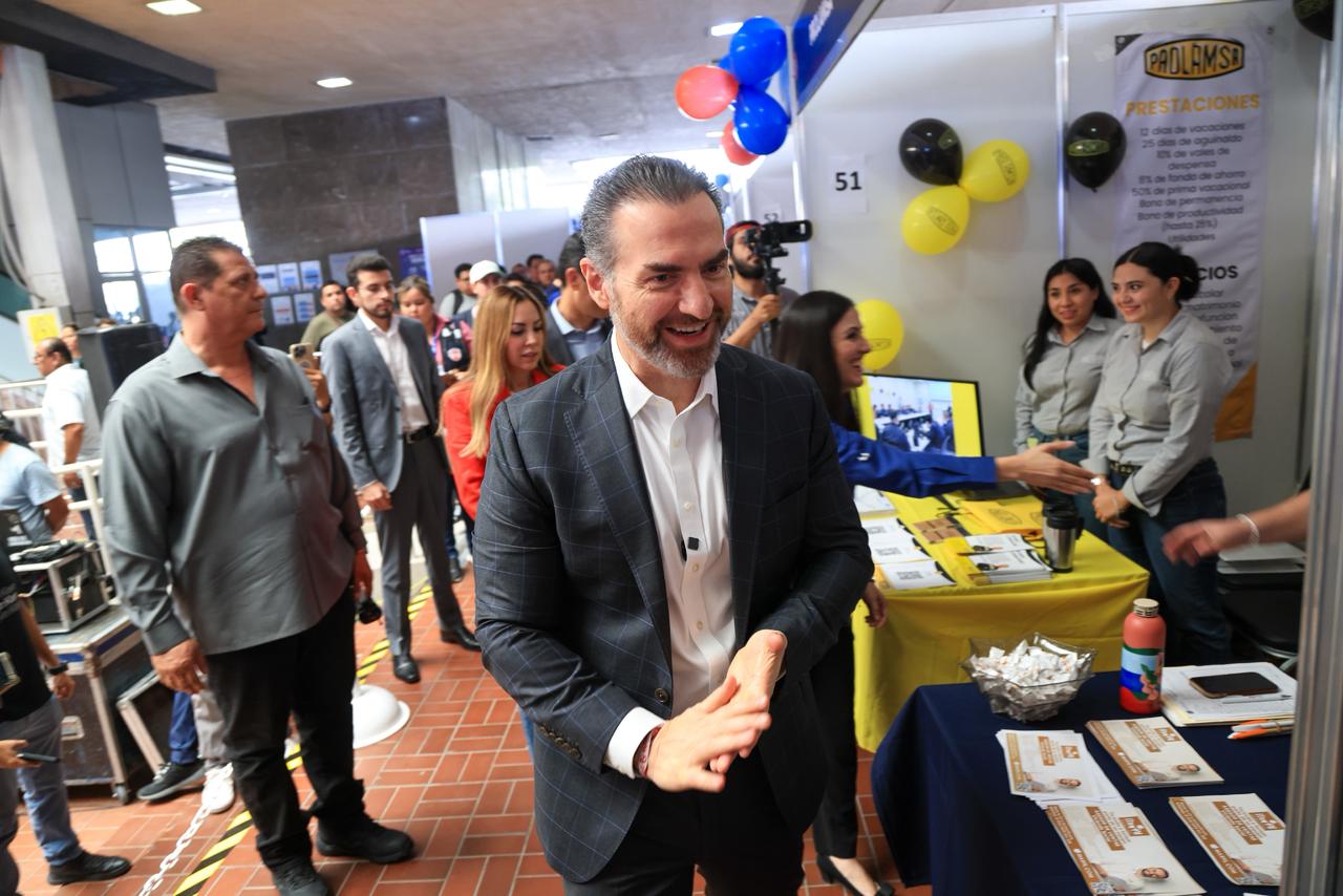 Acerca Gobierno de Monterrey más de 10 mil vacantes en Feria del Empleo 2025