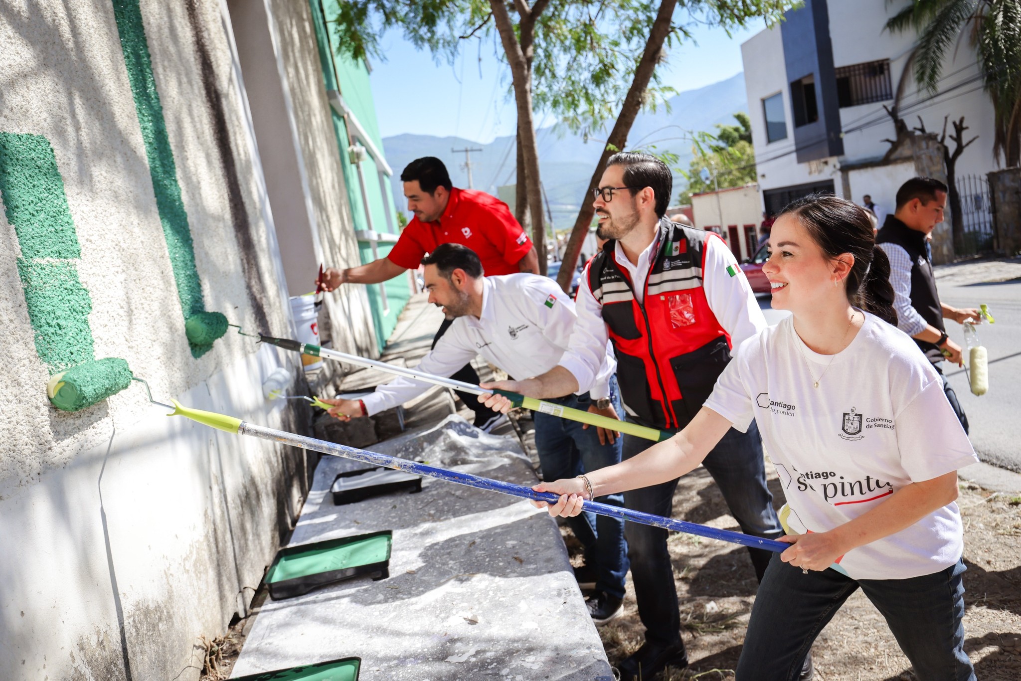 Llevan «Santiago se Pinta» a La Cieneguilla